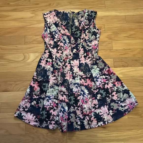 Taylor | floral scuba dress | fit and flare | pink purple flowers | size 14W - Picture 1 of 4